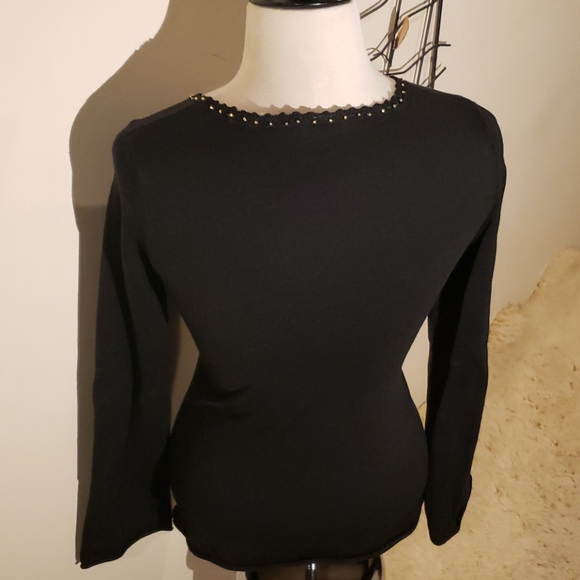 TOP Size Small - Picture 9 of 16